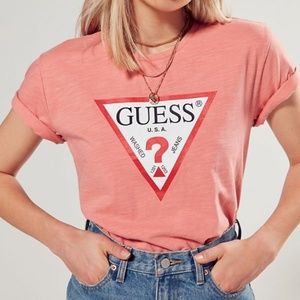 GUESS Salmon Casual Crew-Neck Logo Tee Shirt XS